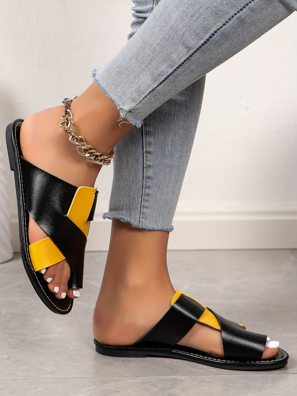 Women's Summer Casual Slip-On Sandals - Crisscross Strap Flat Sole Open-Toe Beach Shoes in Black & Brown PU Cover, Comfortable Breathable for Outdoor Walking & Summer Outfits, Summer Shoes | Open Toe Footwear | Pu Cover Sanda