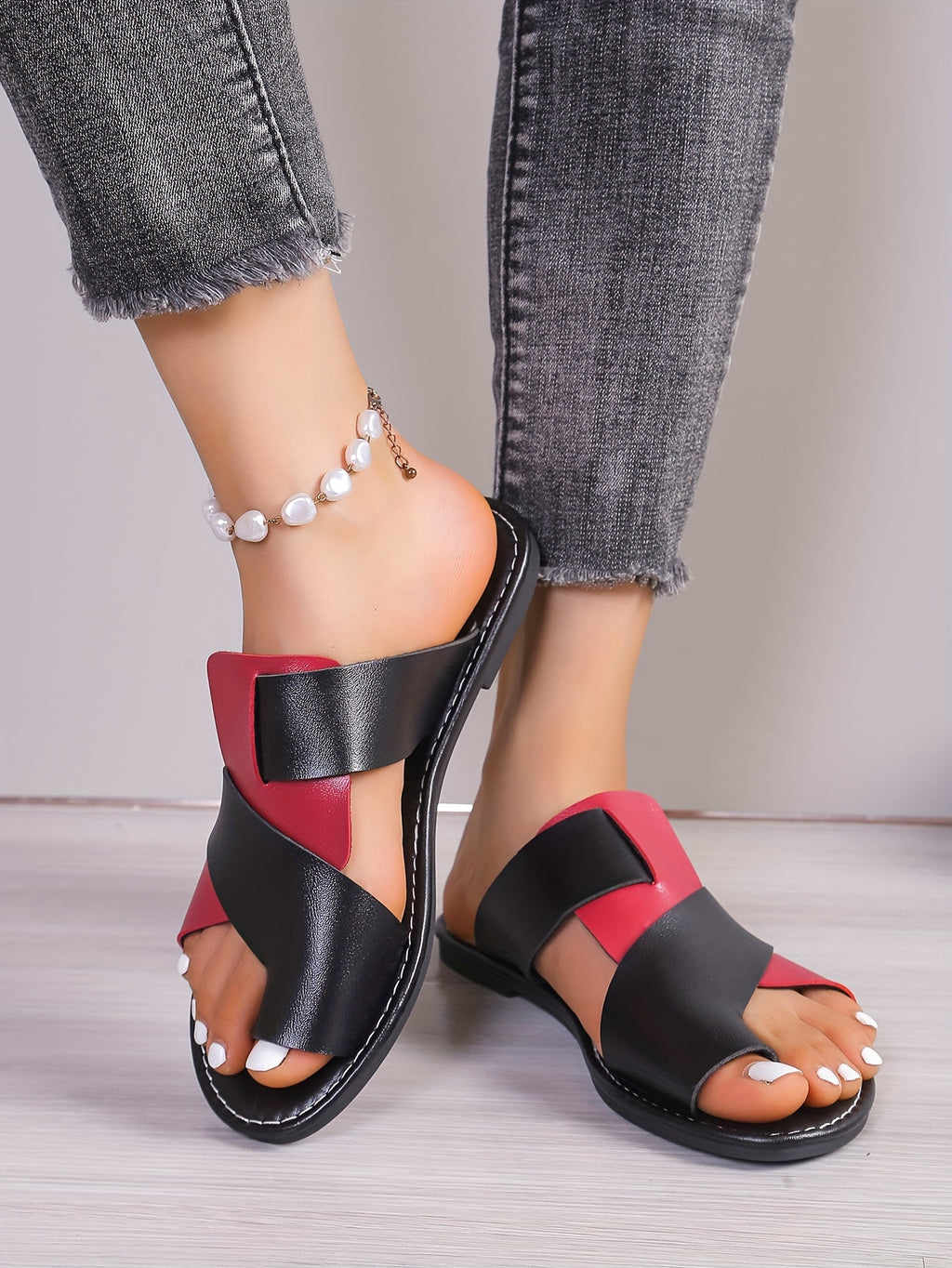 Women's Summer Casual Slip-On Sandals - Crisscross Strap Flat Sole Open-Toe Beach Shoes in Black & Brown PU Cover, Comfortable Breathable for Outdoor Walking & Summer Outfits, Summer Shoes | Open Toe Footwear | Pu Cover Sanda