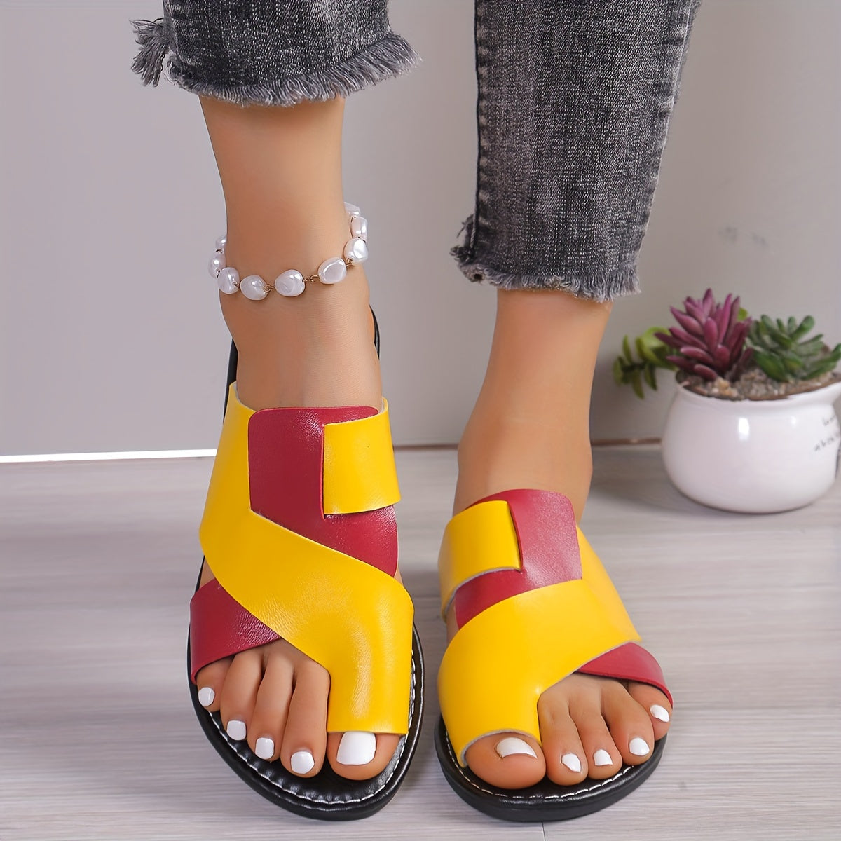 Women's Summer Casual Slip-On Sandals - Crisscross Strap Flat Sole Open-Toe Beach Shoes in Black & Brown PU Cover, Comfortable Breathable for Outdoor Walking & Summer Outfits, Summer Shoes | Open Toe Footwear | Pu Cover Sanda
