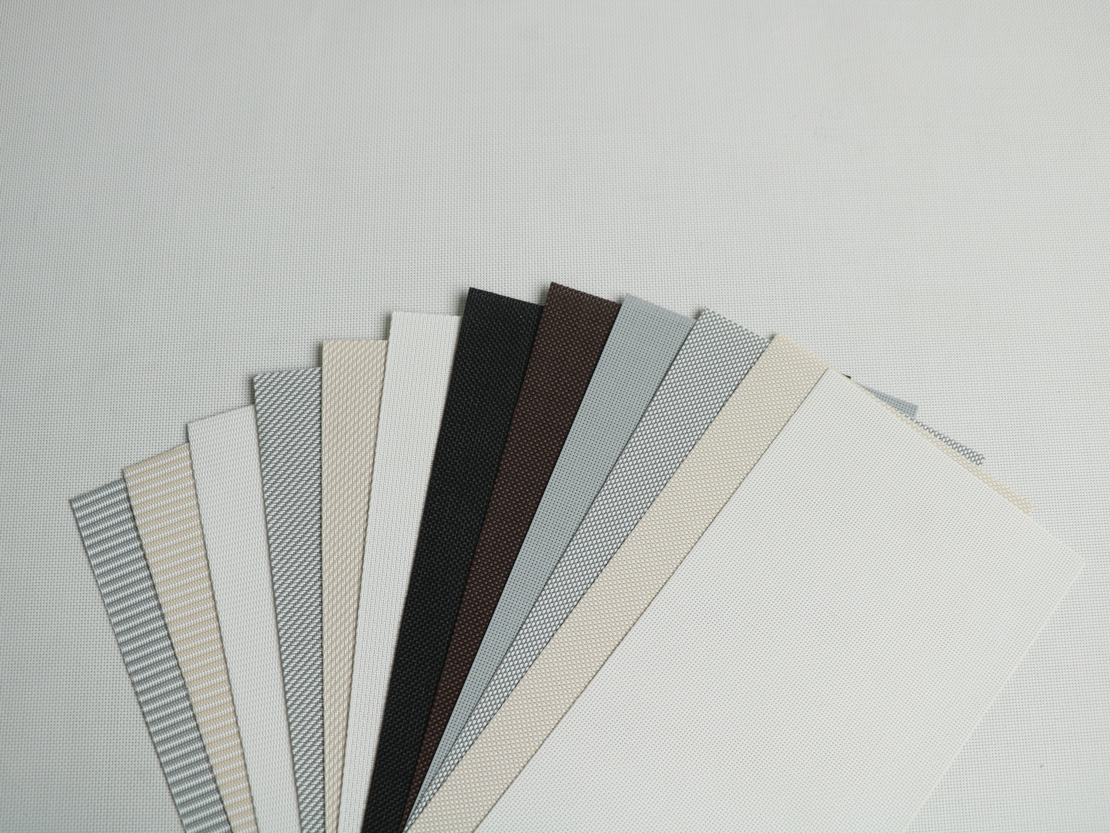 Smart Automatic Roller Blinds with Blackout Fabric