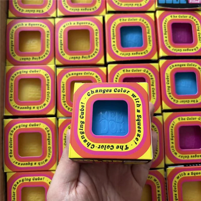 Color-Change Squishy Cube