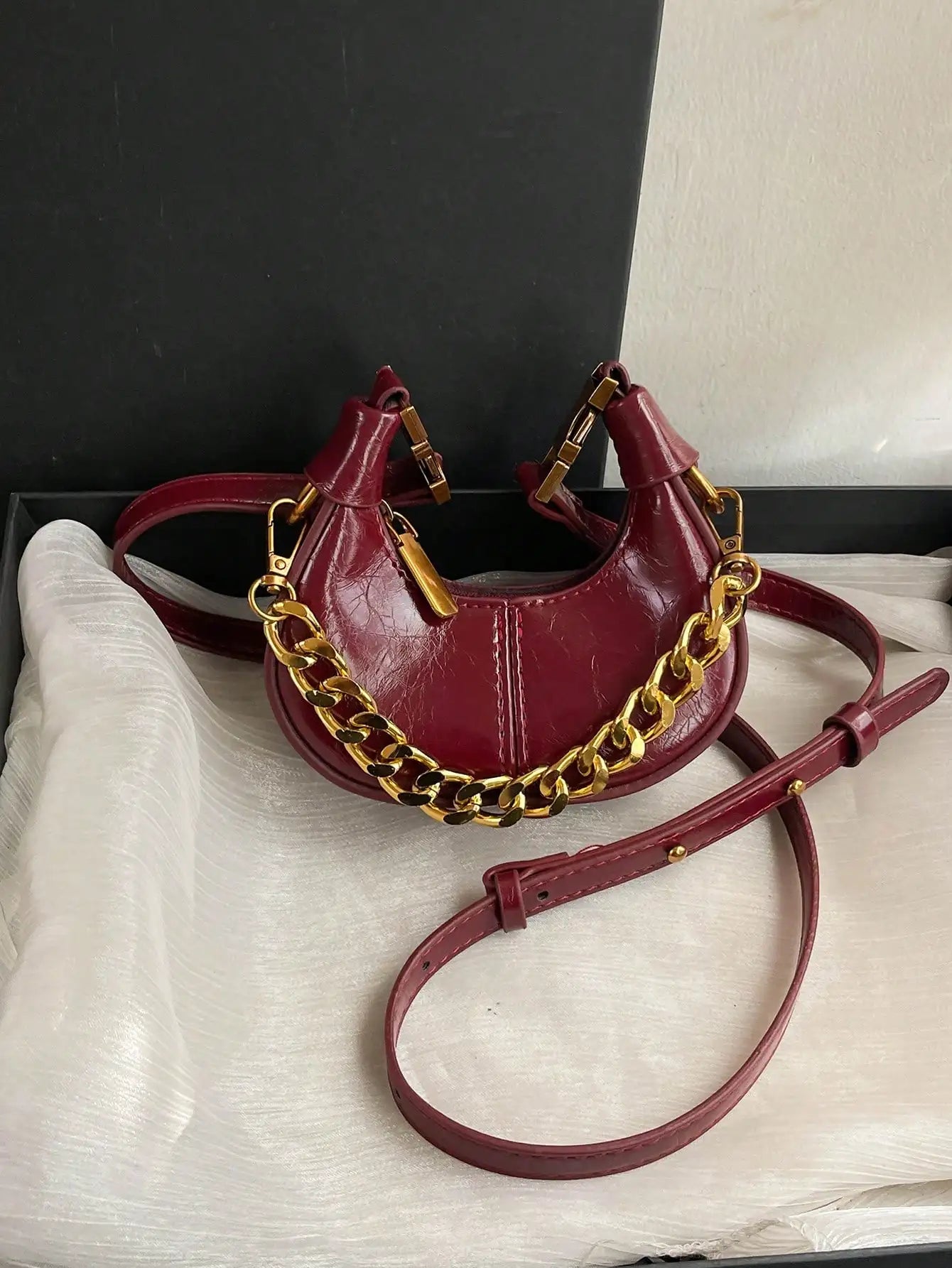 Women's Sequined Chain PU Top-Handle Hobo Bag