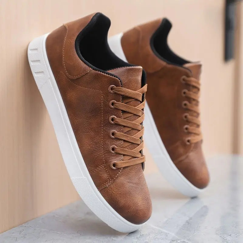 Men's Soft Sole Breathable Casual Lace-Up Shoes