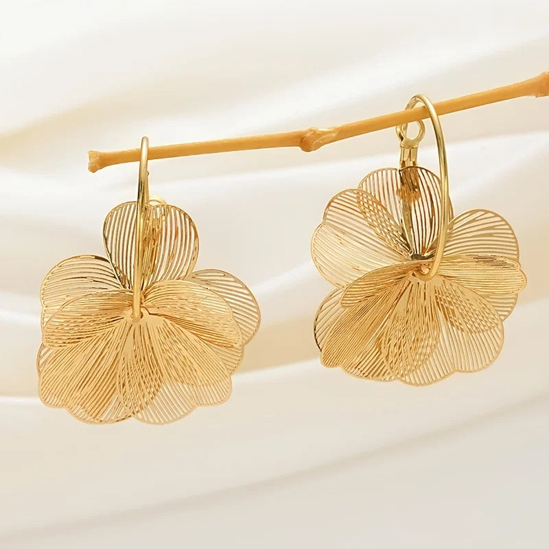 Vintage Layered Flower Dangle Hoop Earrings – Two-Tone Bohemian Floral Drop Earrings for Women