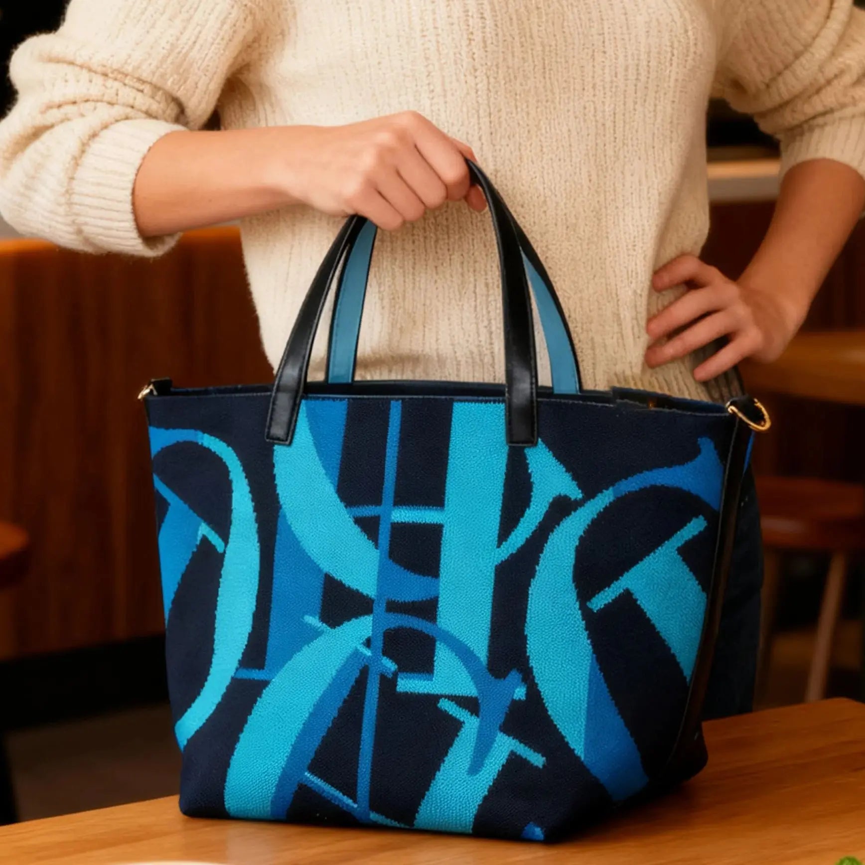 Women's Letter & Ruched PVC Bucket Shoulder Bag