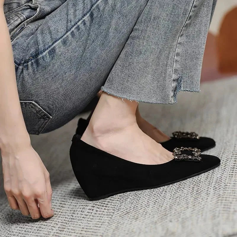 Women's Diamond Flannel Wedge Slingback Pumps