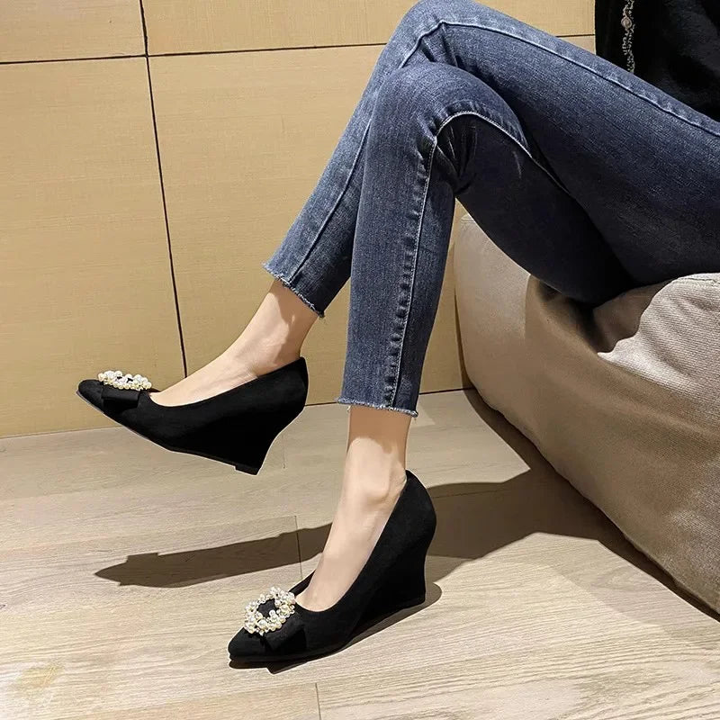 Women's Diamond Flannel Wedge Slingback Pumps