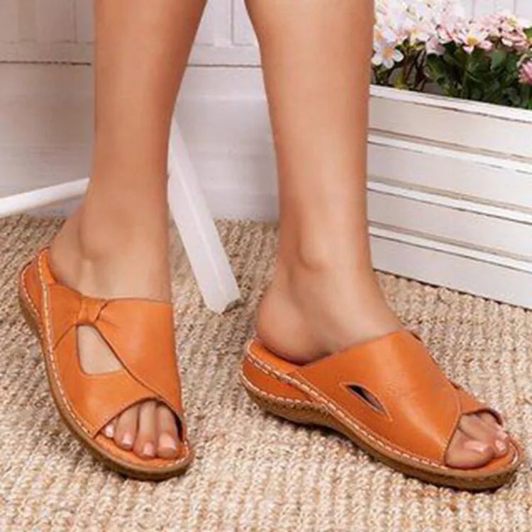 New Retro Summer Flat Casual Outdoor Beach Slippers Female Wedge Platform Orthopedic Slides
