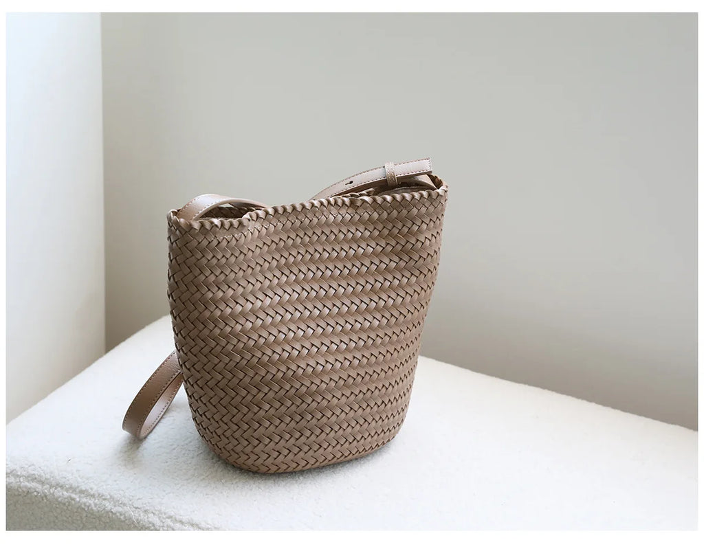 Women's Handwoven Knit Bucket Shoulder Bag