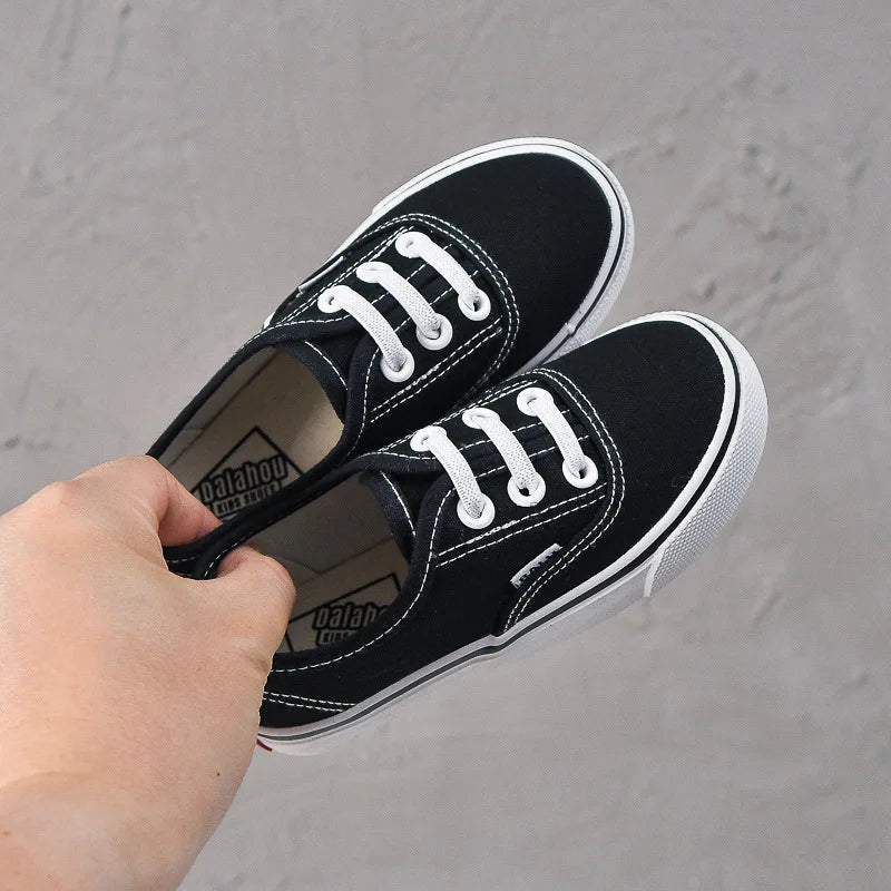 Kids' Unisex Canvas Lace-Up Casual Sneakers