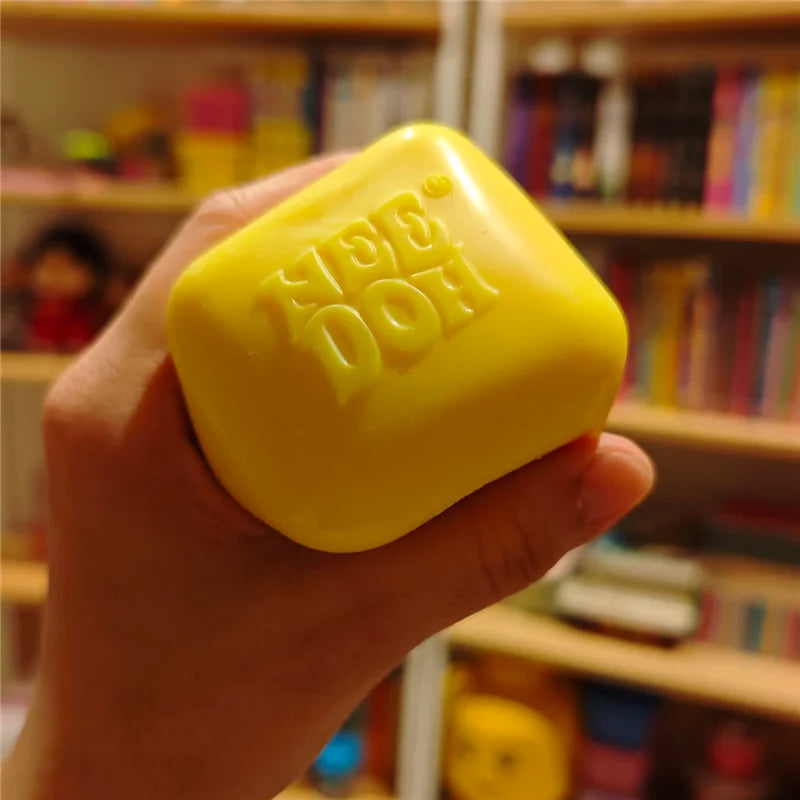 Color-Change Squishy Cube