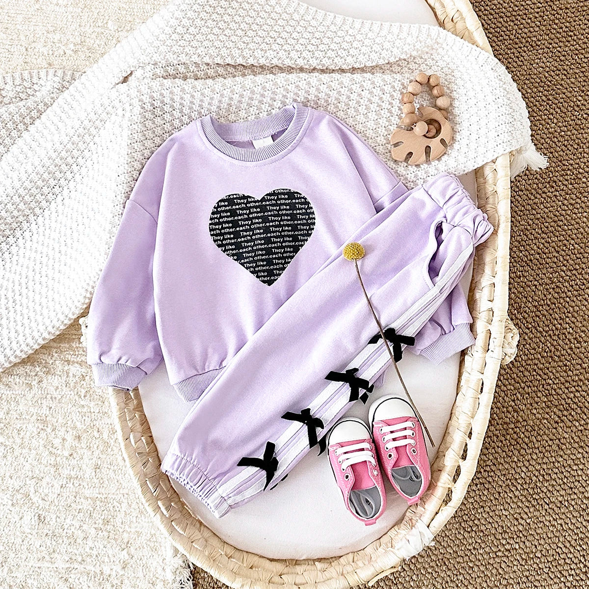Baby Girl Love Print Sweatshirt & Bow Pants 2-Piece Set