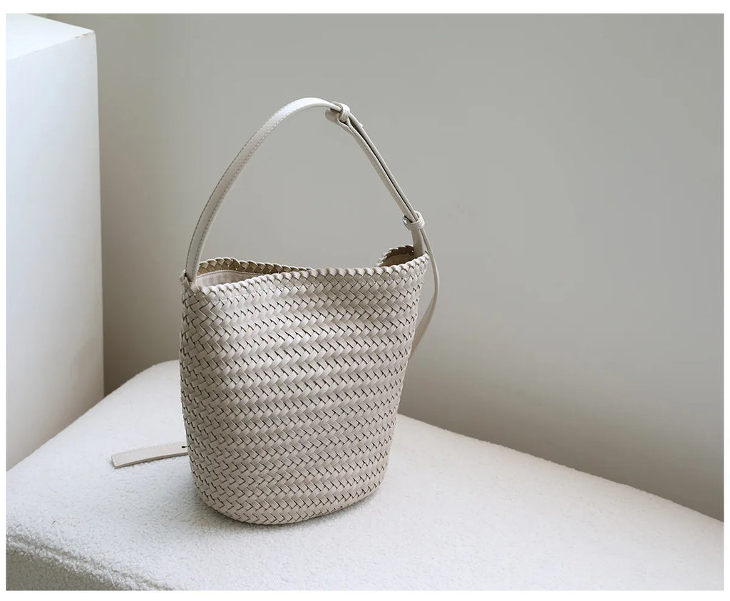 Women's Handwoven Knit Bucket Shoulder Bag