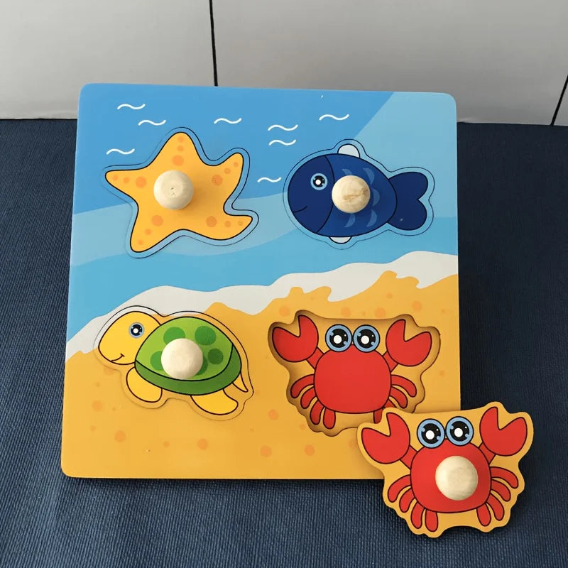 Wooden Animal Peg Puzzle Board Toy, Cartoon Farm Animal Pattern + Peg Matching Design