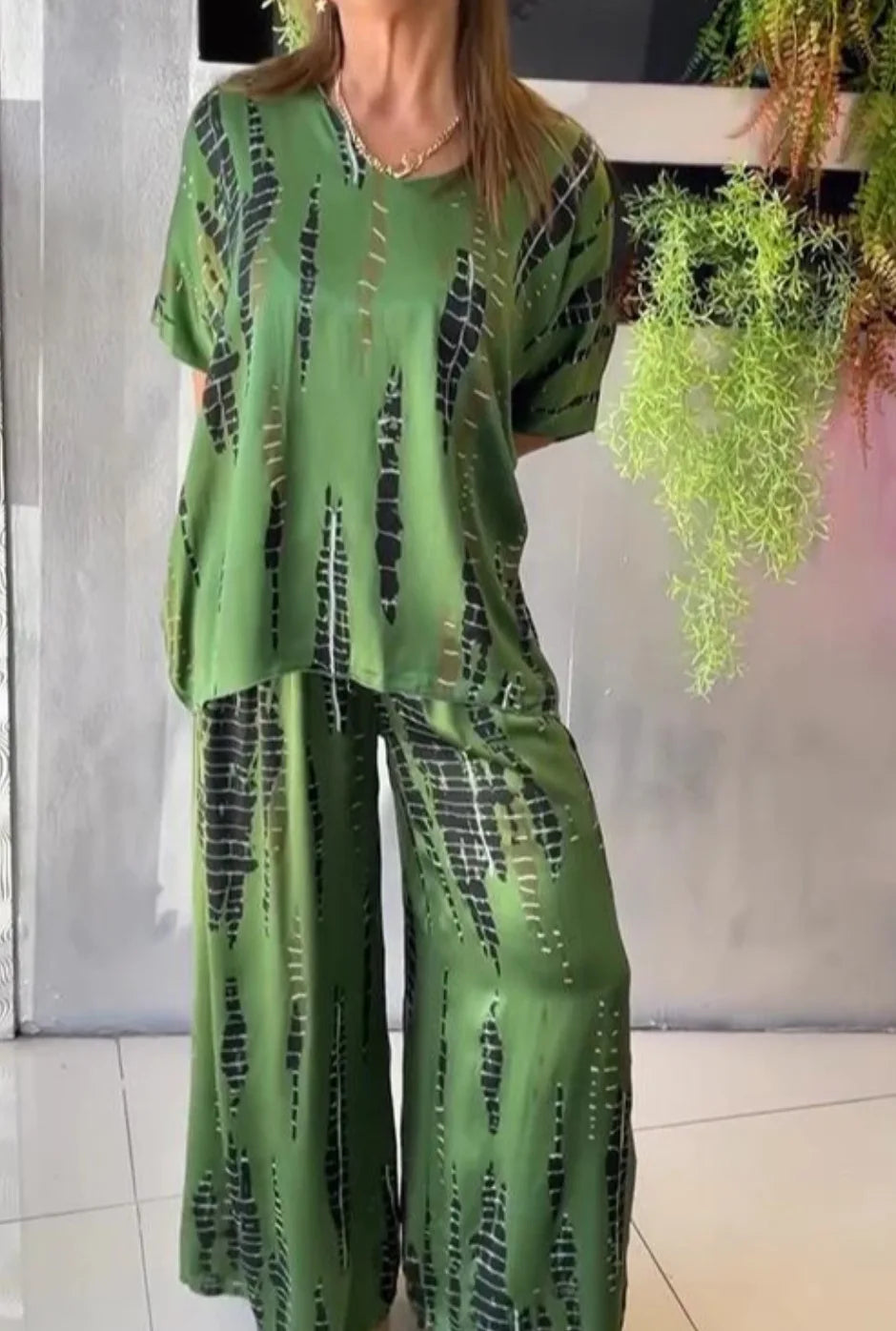 Summer Fashion T-shirt Pants Set Women Geometric Print Short Sleeved Tops Loose Wide Leg Pants Elegant Lady Set Clothing