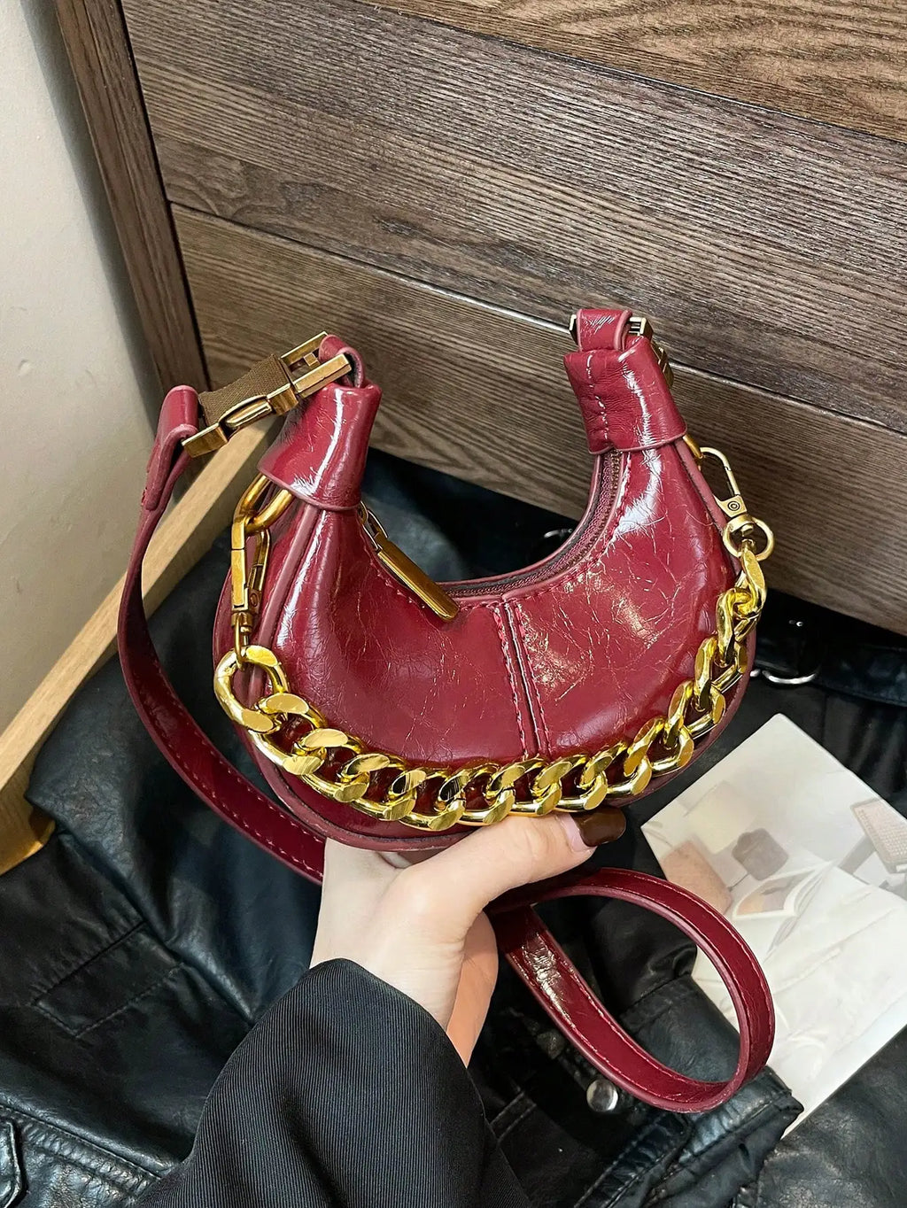 Women's Sequined Chain PU Top-Handle Hobo Bag