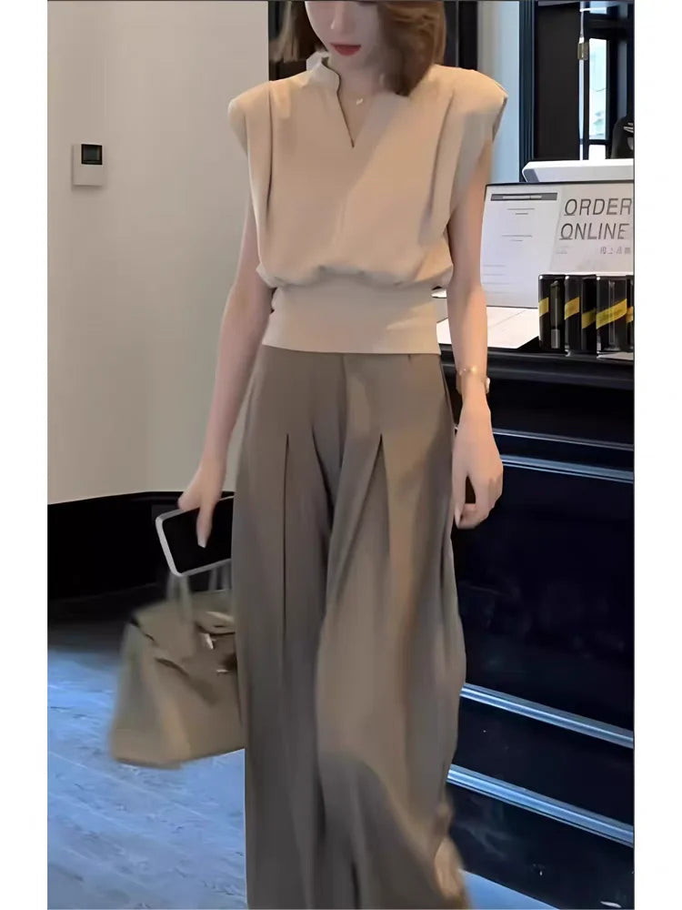 Women's Vintage V-Neck Sleeveless Blouse