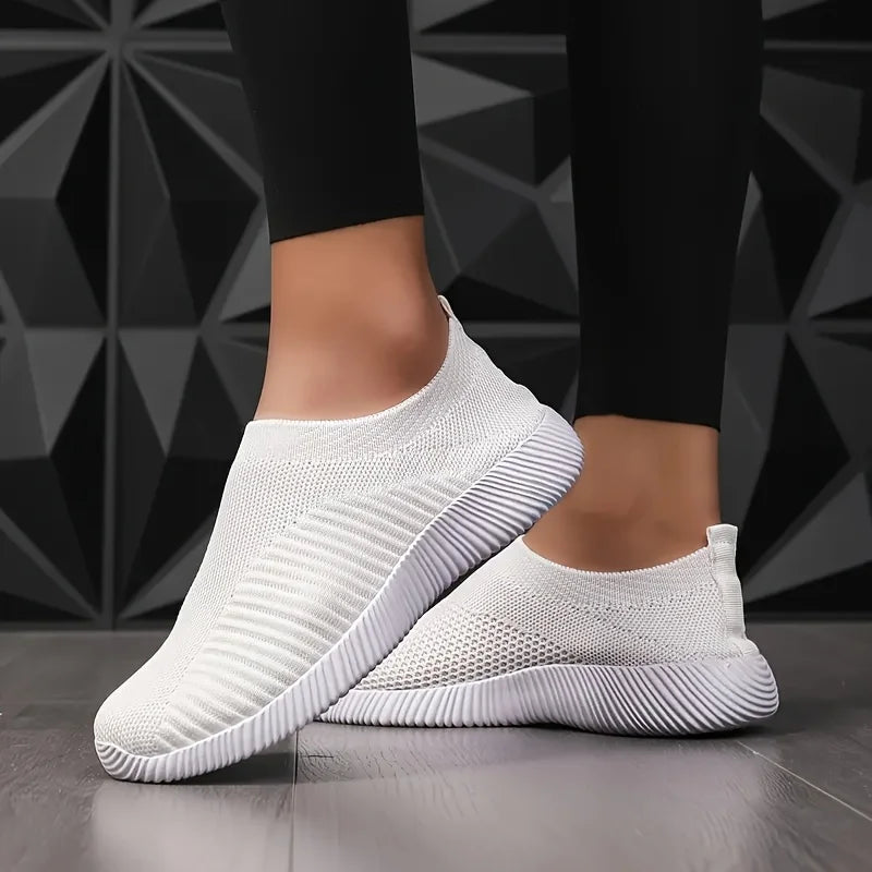 Women's Lightweight Breathable Mesh Slip-On Sneakers