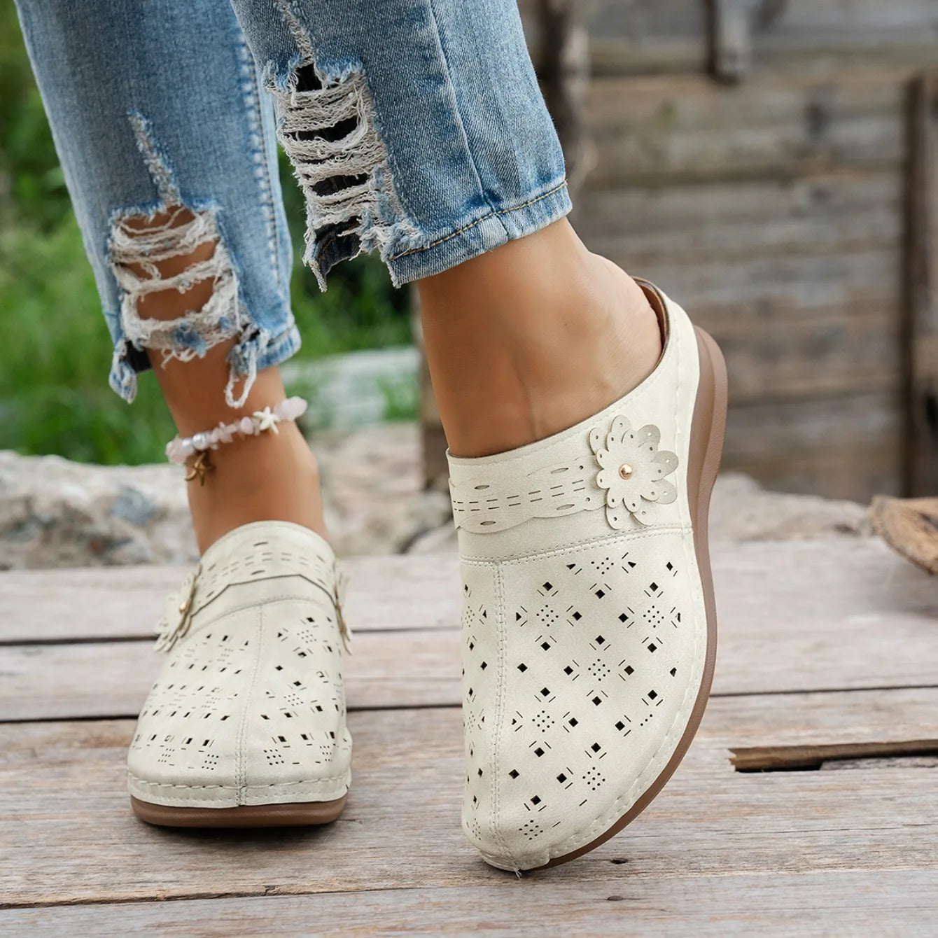 Women's Metal Accent PU Slip-On Mule Flats