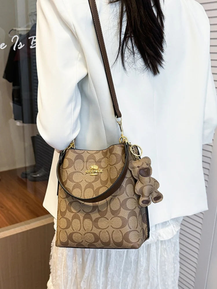 Unisex PU Bucket Bag with Magnetic Buckle