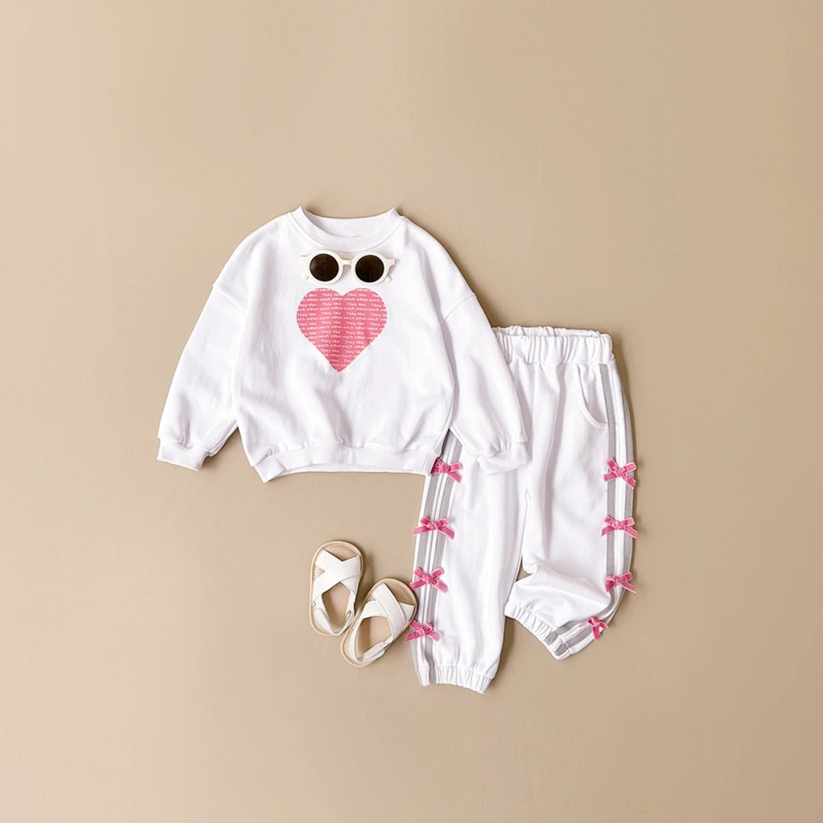 Baby Girl Love Print Sweatshirt & Bow Pants 2-Piece Set