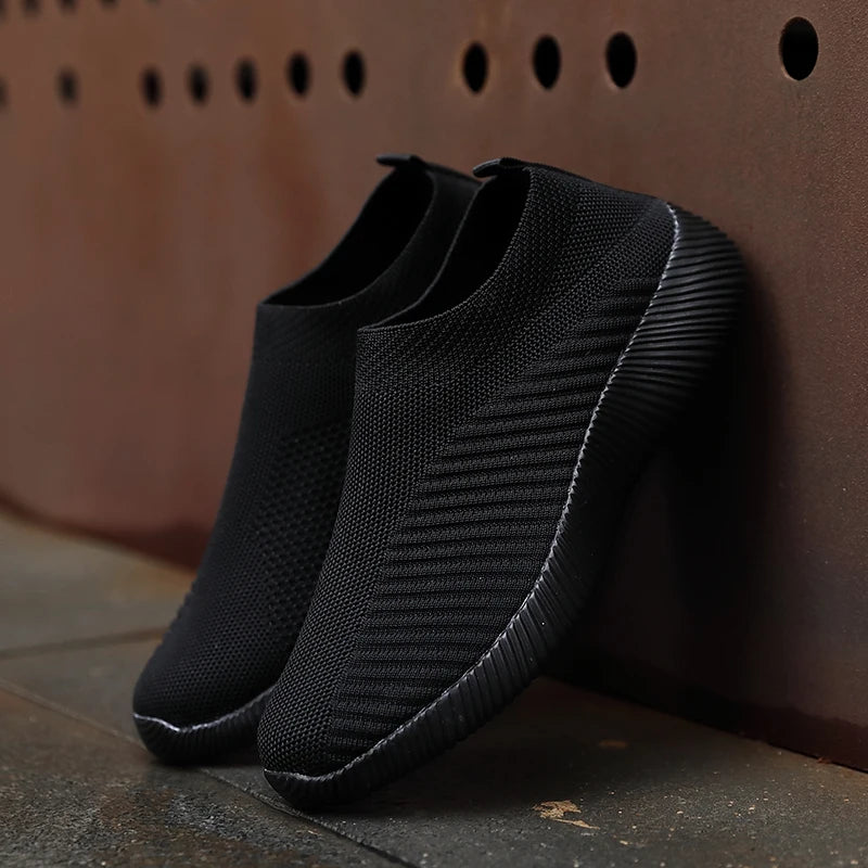 Women's Lightweight Breathable Mesh Slip-On Sneakers
