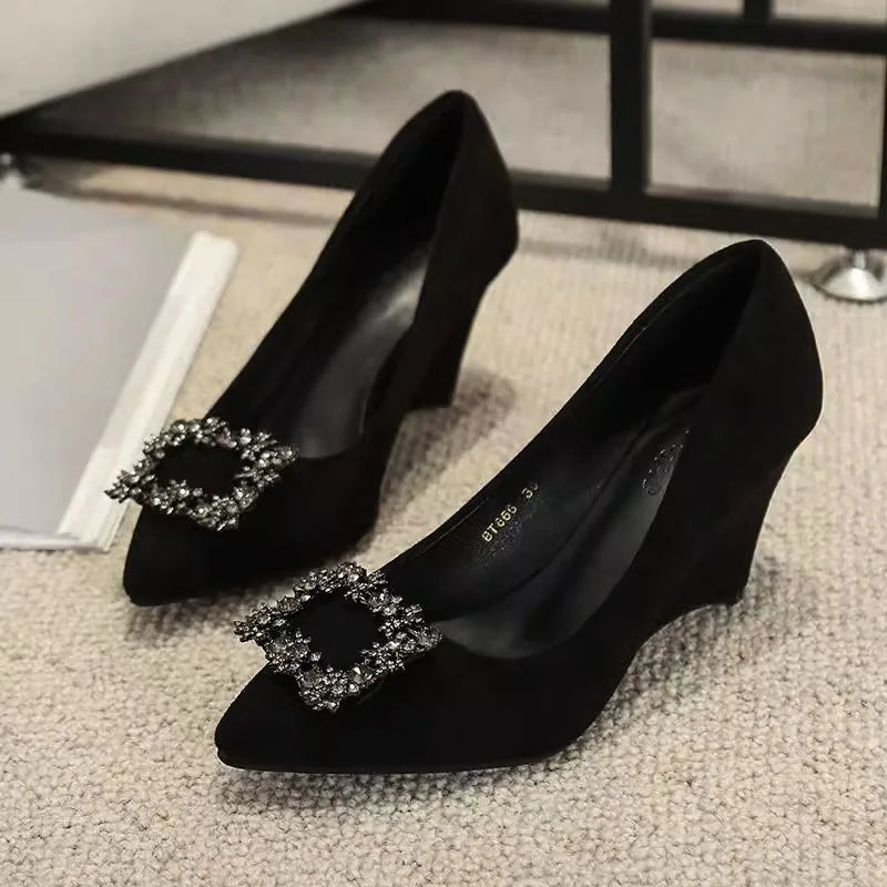 Women's Diamond Flannel Wedge Slingback Pumps