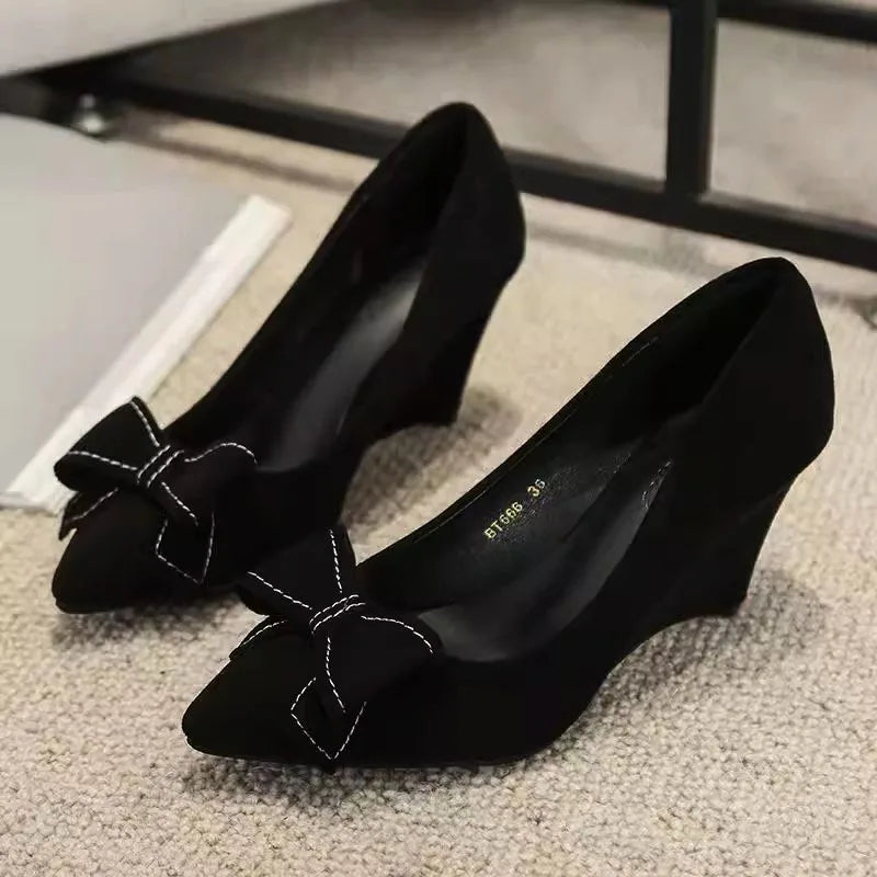 Women's Diamond Flannel Wedge Slingback Pumps