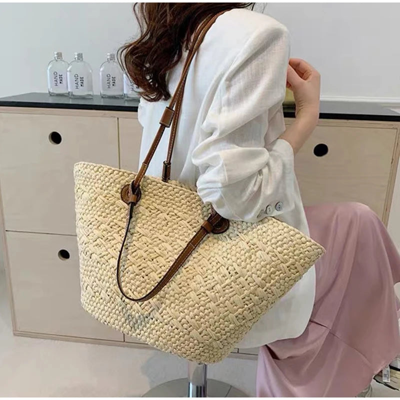 Women's Woven Straw-Style Bucket Tote Bag