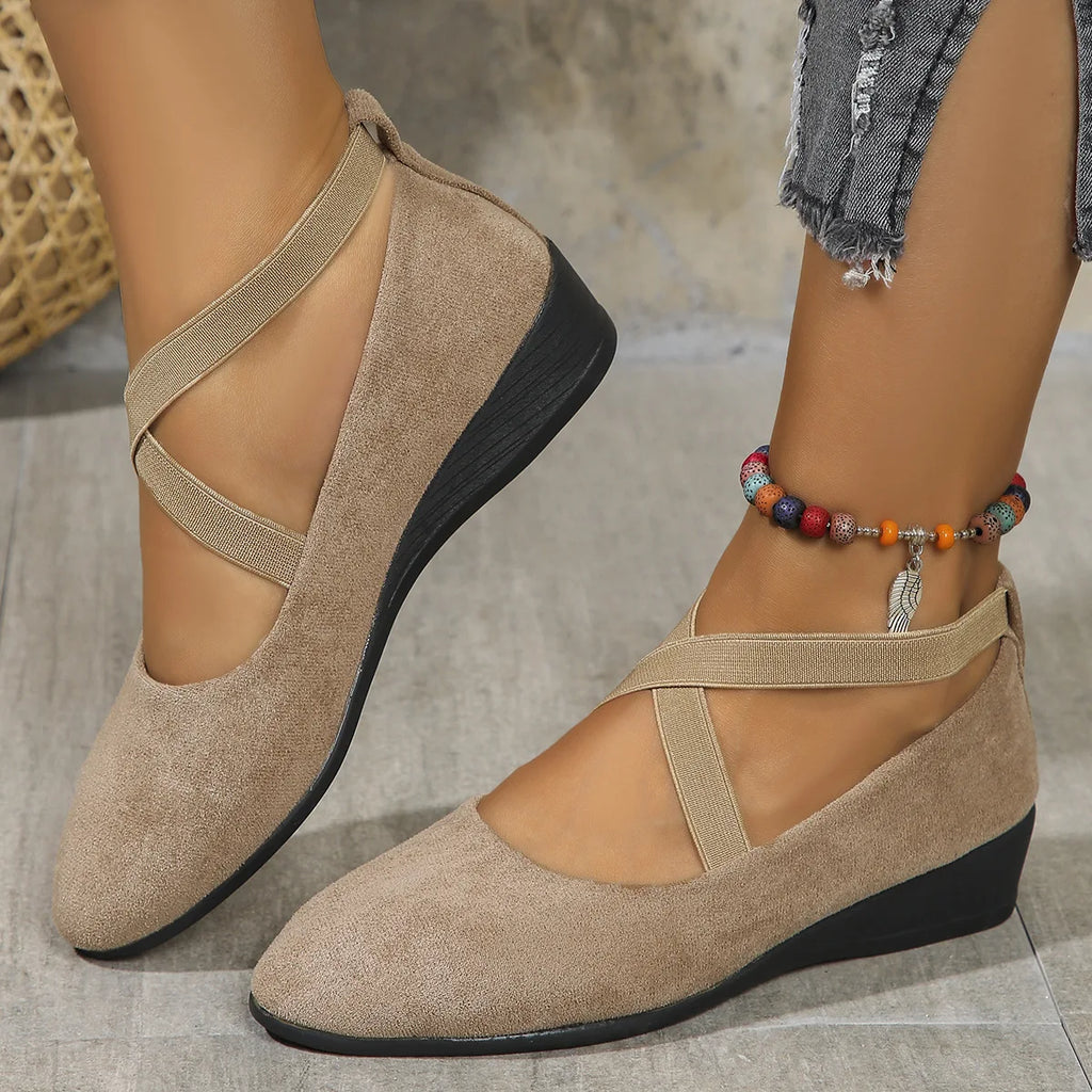 Women's Wedge Heel Pointed Toe Ankle Strap Pumps