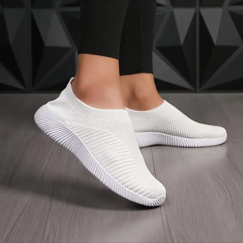 Women's Lightweight Breathable Mesh Slip-On Sneakers