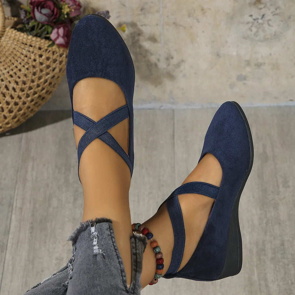 Women's Wedge Heel Pointed Toe Ankle Strap Pumps