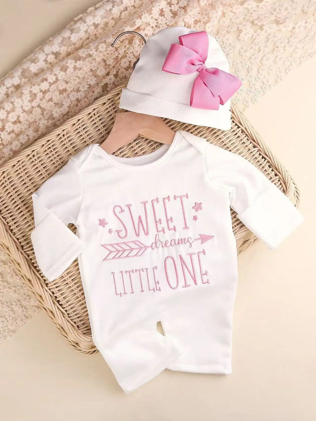 Hello World Newborn Photo Set