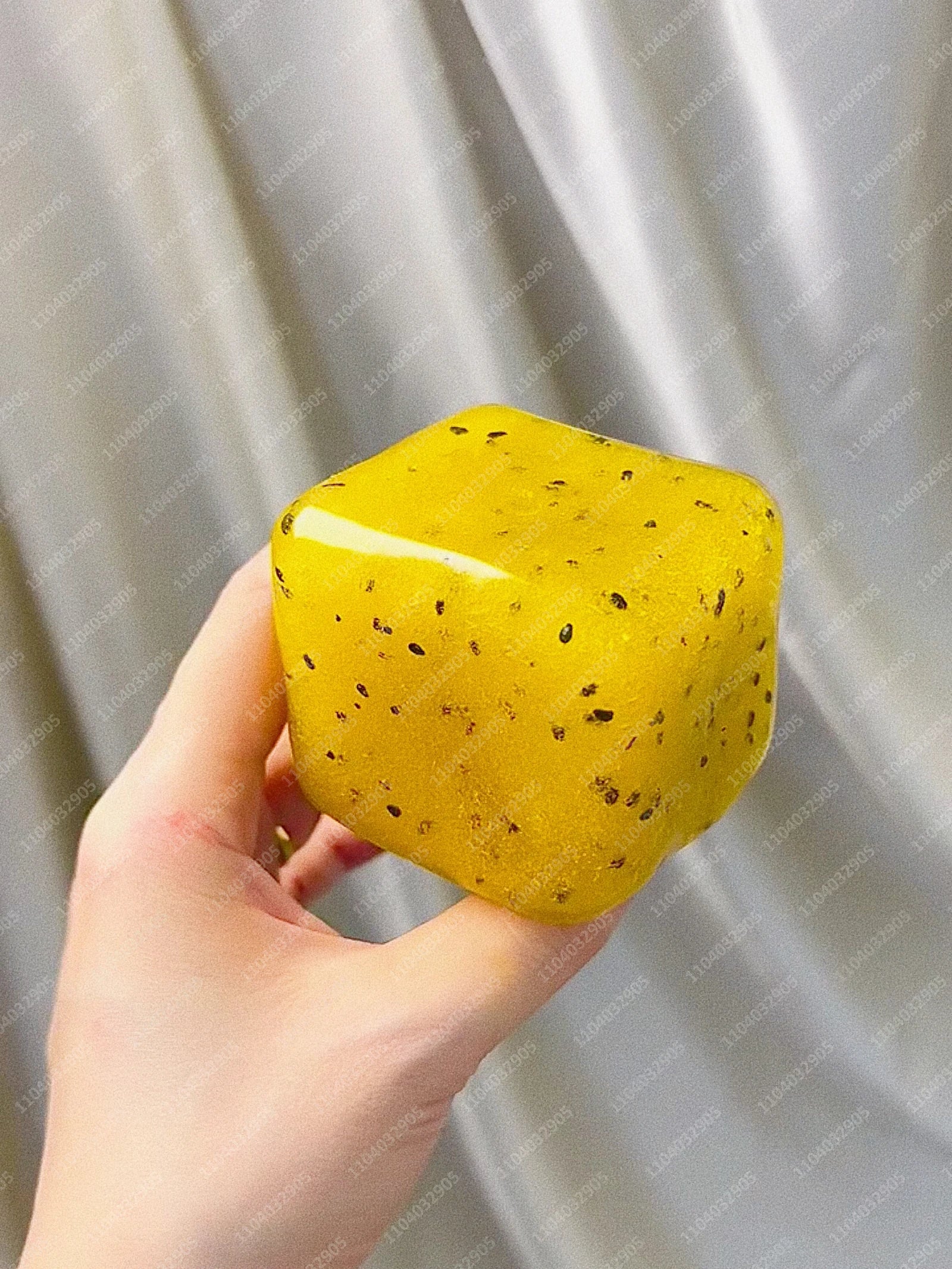 Squishy Slushie Gummy Cube – Shapeable ASMR Stress Relief Fidget Toy