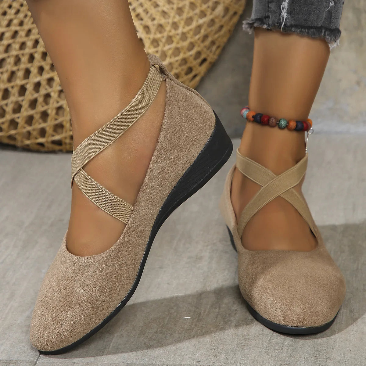 Women's Wedge Heel Pointed Toe Ankle Strap Pumps