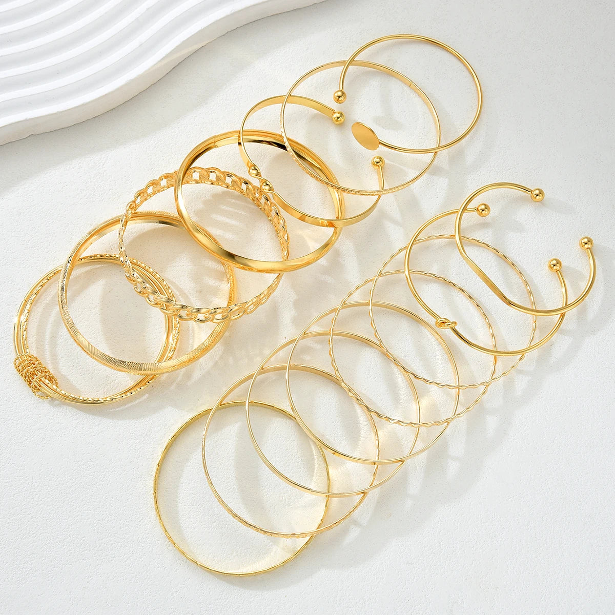 15 Pcs Retro Gold Color Minimalist Bangle Set for Women Fashion Chic Geometric Knotted Bracelets Daily Party Jewelry Gifts 2026