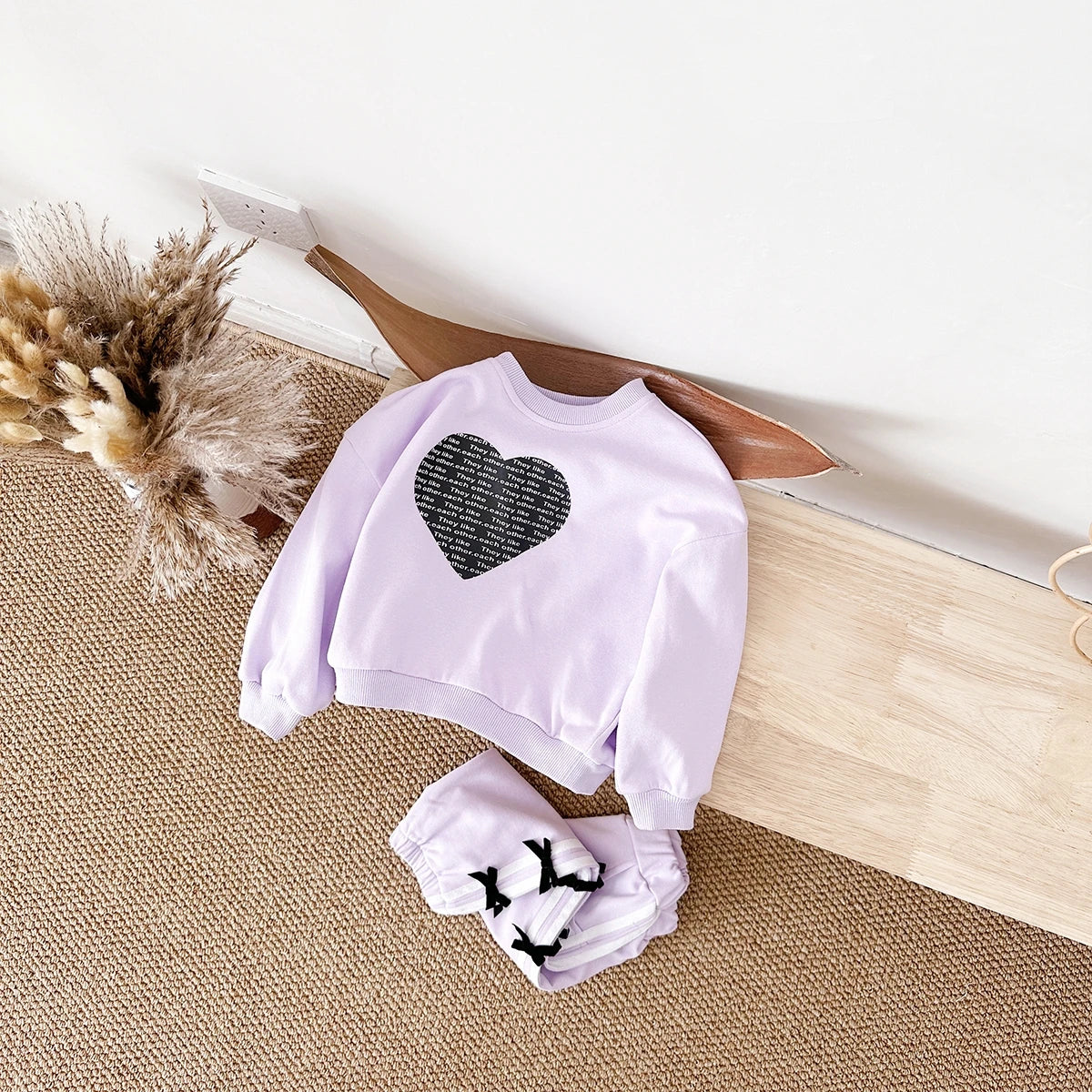 Baby Girl Love Print Sweatshirt & Bow Pants 2-Piece Set