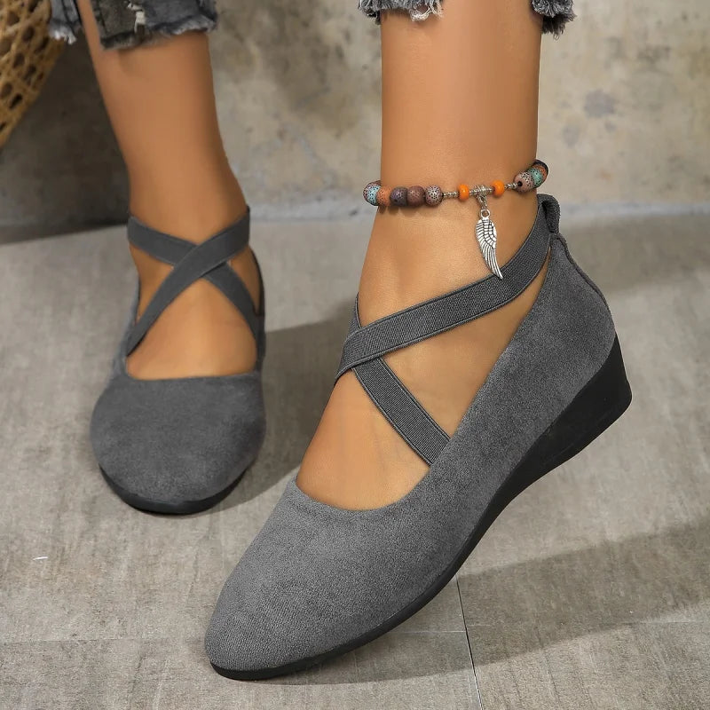 Women's Wedge Heel Pointed Toe Ankle Strap Pumps