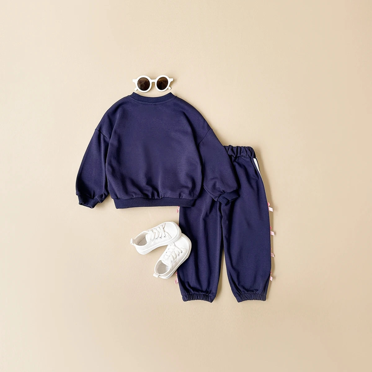 Baby Girl Love Print Sweatshirt & Bow Pants 2-Piece Set