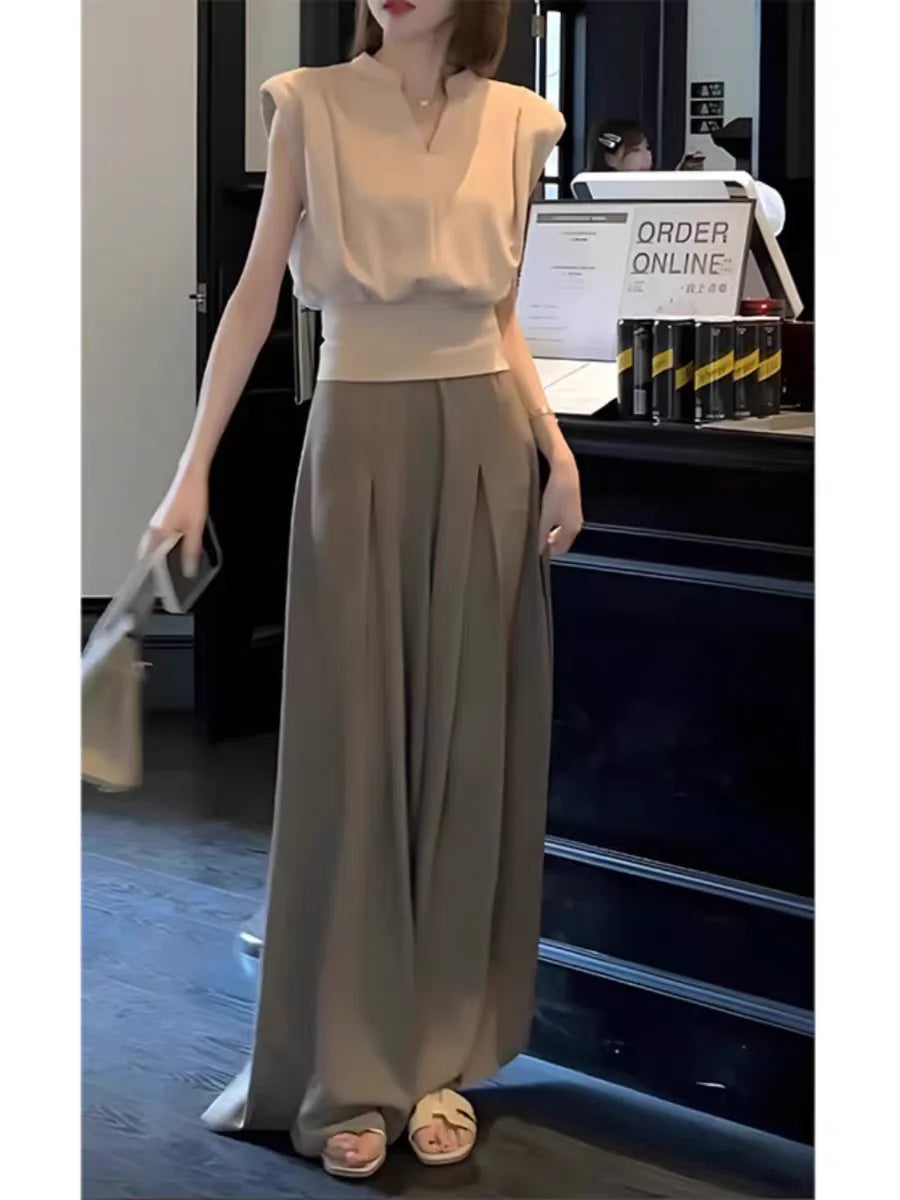 Women's Vintage V-Neck Sleeveless Blouse