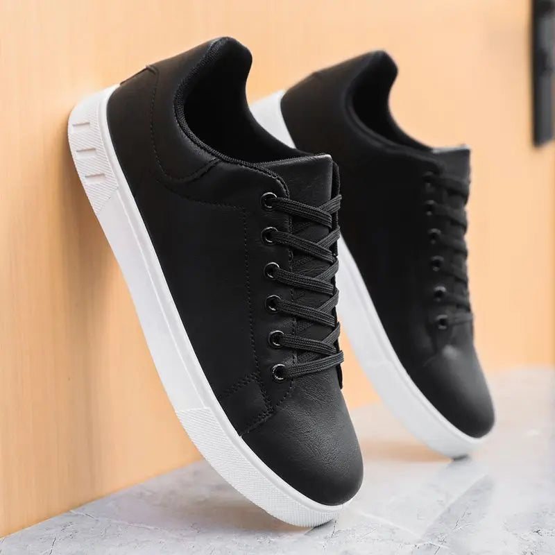 Men's Soft Sole Breathable Casual Lace-Up Shoes