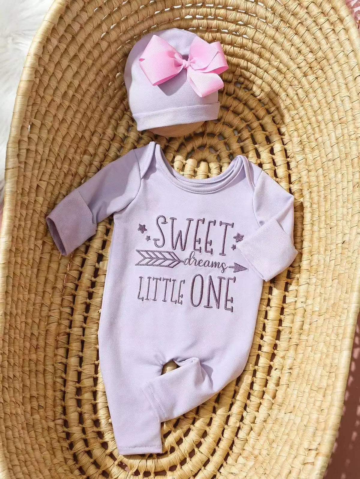 Hello World Newborn Photo Set