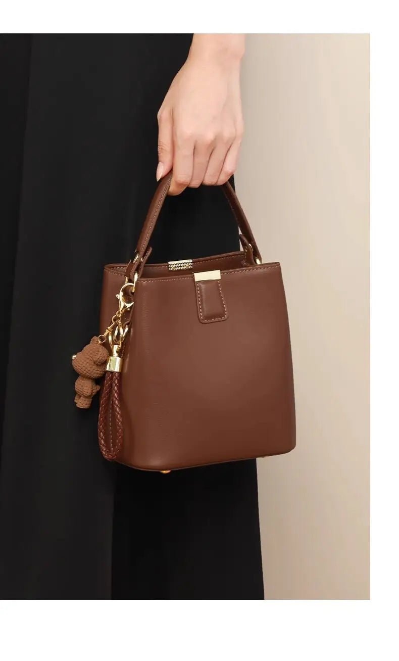 Women's Handbag，This year's popular versatile brown high - end casual crossbody bag is a new model for work and commuting, a bucke - Kenner House Emporium