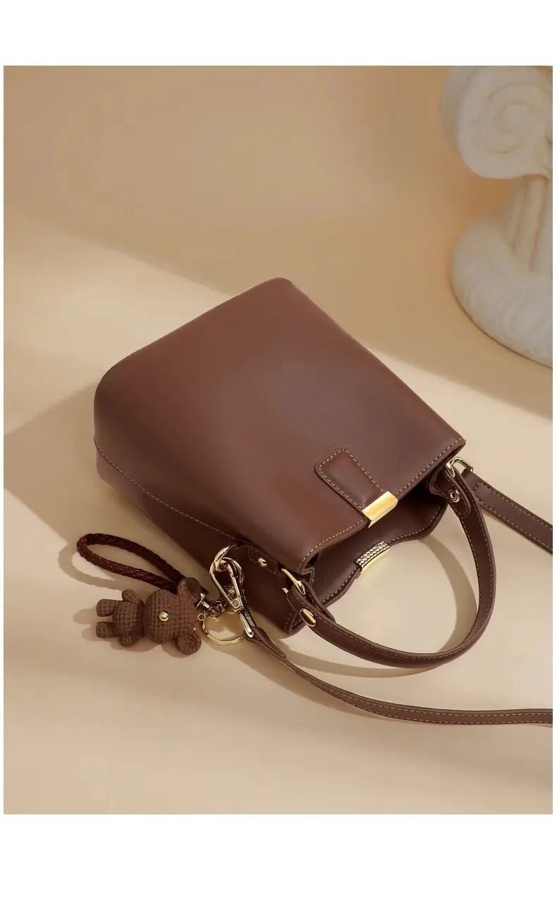 Women's Handbag，This year's popular versatile brown high - end casual crossbody bag is a new model for work and commuting, a bucke - Kenner House Emporium