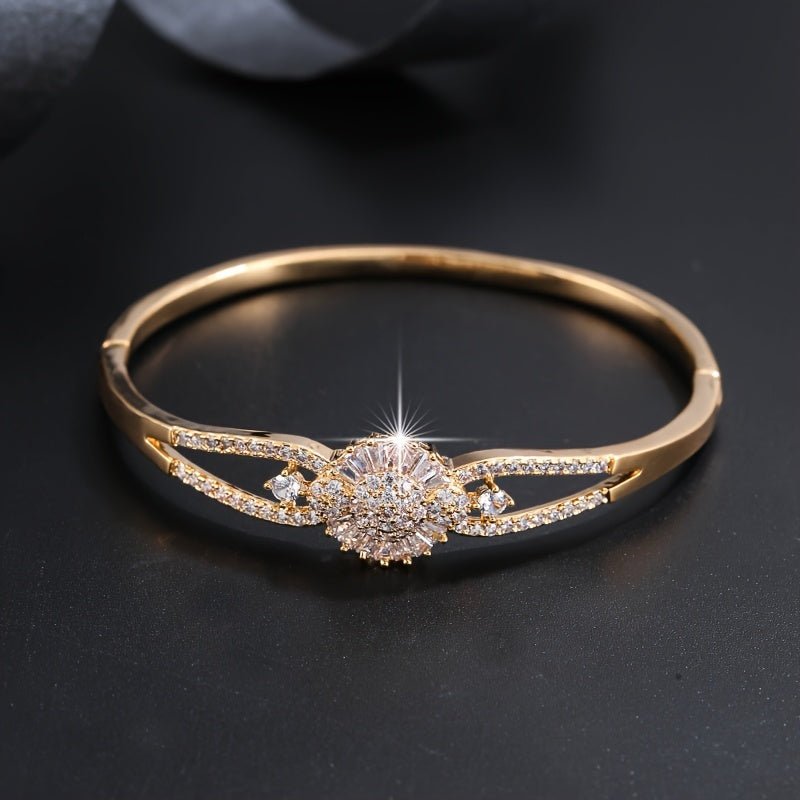 Elegant And Sophisticated Zirconia Bracelet With A Trendy And Minimalist Design, Exuding A Sense Of Luxury And Fashion. - Kenner House Emporium
