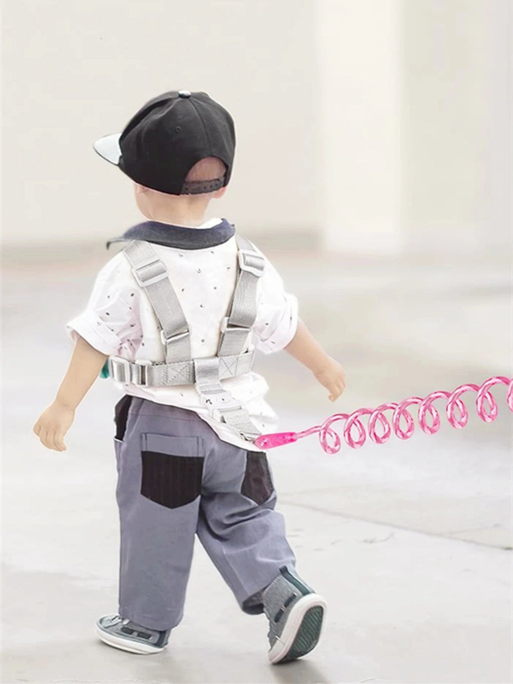 Infants and young children's loss prevention belt traction rope Baby loss prevention bracelet 2m spring rope Walking baby safety - Kenner House Emporium