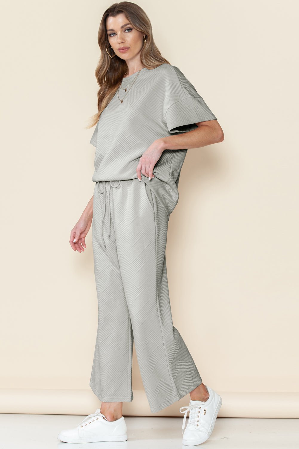 Gray Textured Loose Fit T Shirt & Drawstring Pants Set - Kenner House Emporium